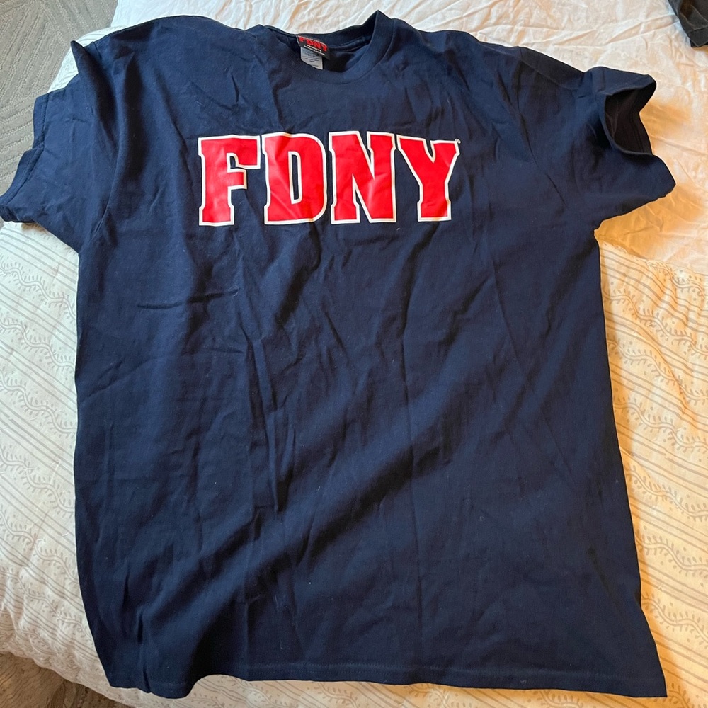 FDNY t shirt. L
